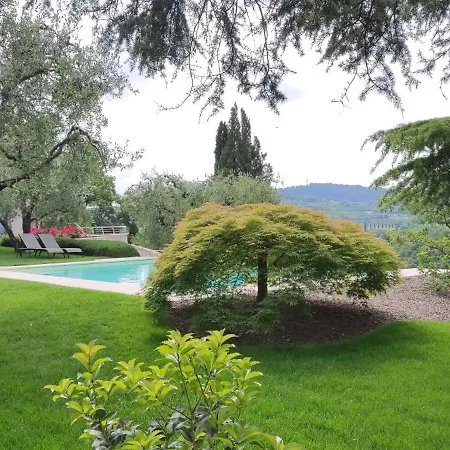 לינה וארוחת בוקר Relais Colle San Giorgio *