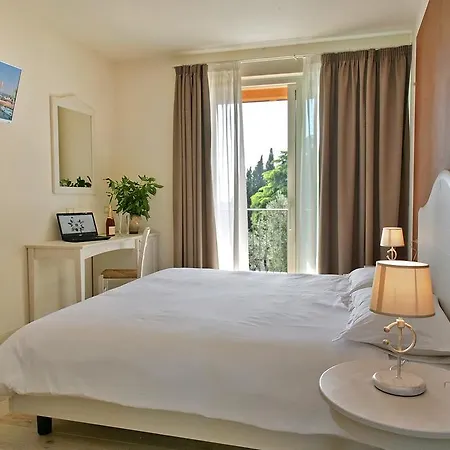 Couette-café Relais Colle San Giorgio 4*